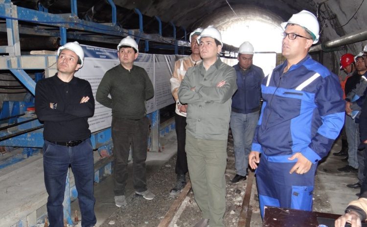  Министр горнодобывающей промышленности и геологии Бобир Фарходович Исламов посетил АО «Шаргункумир»