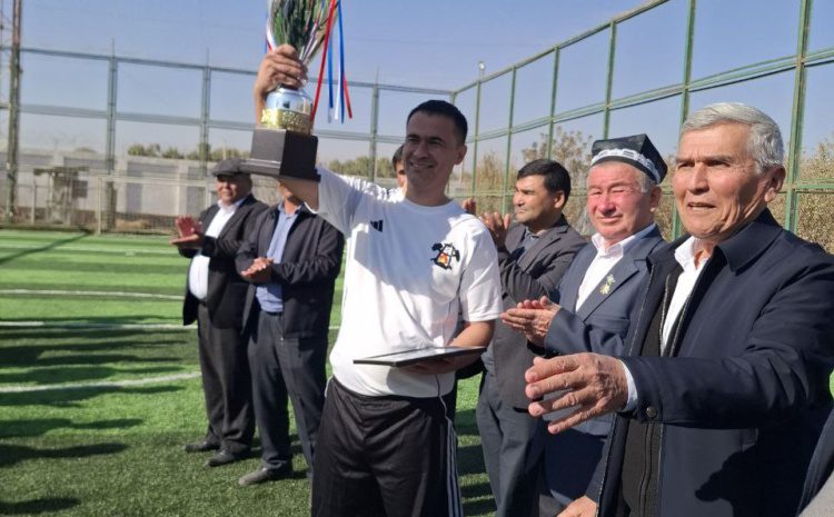  “Sharg`unko`mir” AJ terma jamoasi  O`zbekiston Kasaba uyushmalari harakatining 120 yilligi munosabati bilan o`tkazilgan mini futbol musobaqasi g`olibi!